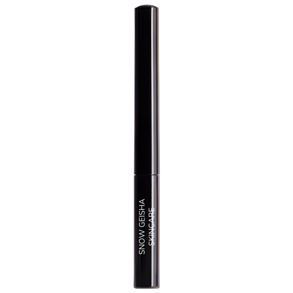 Studio Pro Liquid Eyeliner in Bold Black